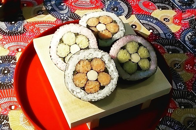 2 hours sushi class - Entering Yuki’s sushi roll design workshop in Minami Ward