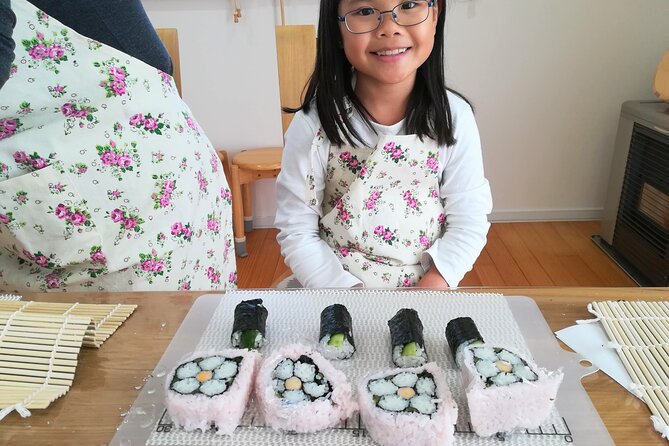 2 hours sushi class - Pickup at Makomanai and how to avoid arrival stress