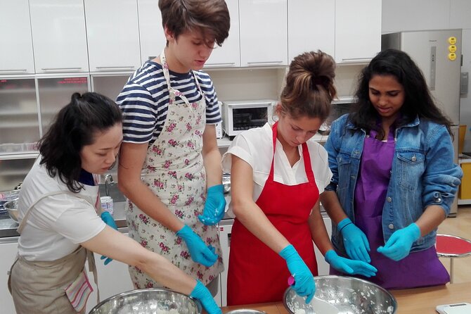 2 hours sushi class - Should you book this sushi class with Yuki?