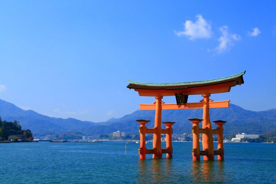 3 Departures: Hiroshima & Miyajima Trip with Indian Lunch - Lunch in Hiroshima, plus the practical timing you’ll want