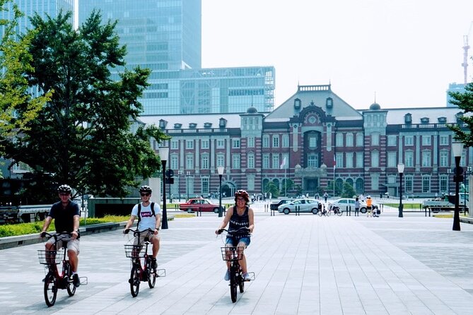 3h Tokyo E-Bike Tour: Hidden Gems, and Local Life with guide - Starting at Kanda: gear, meeting point, and first minutes on the bike