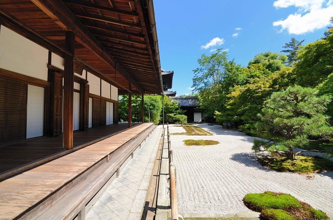 4.5-Hour Kyoto Bike Tour with Lunch and UNESCO Zen Temples - Key things you’ll notice on this Kyoto bike tour