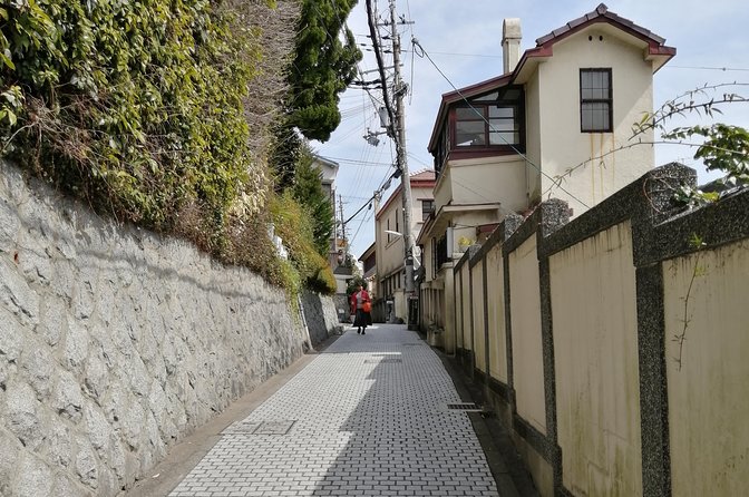 4-Hour Multicultural Kobe Walking Tour with Genuine Kobe Beef - Kitanocho Hiroba: the viewpoint stop that helps you picture Kobe