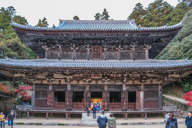 A Tour to Visit Himeji's Popular Destinations in a day! - Otemae Street: The Castle Gets Closer