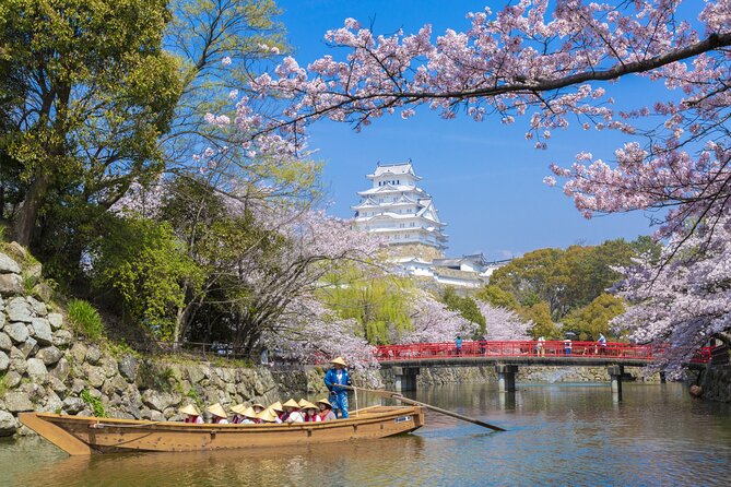 A Tour to Visit Himeji's Popular Destinations in a day! - Himeji Castle: White Walls, Defense Details, and Big Photo Time