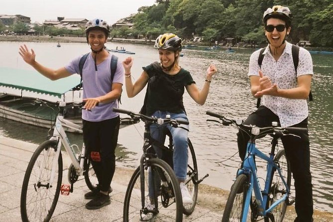 Afternoon Kyoto Bike Tour: Bamboo Forest, Monkeys & Hidden Spots - Arashiyama Bamboo Forest Street: how to find the best moment