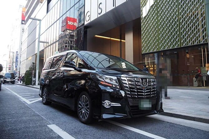 Airport Shuttle Arrival Transfer : from Haneda Airport to Tokyo City - Comfort, luggage rules, and why they matter