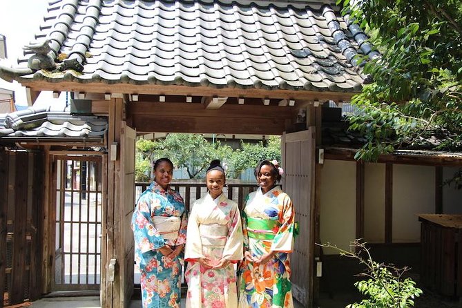 An Amazing set of Cultural experience: Kimono, Tea Ceremony and Calligraphy - Price and value for a bundled cultural mini-course