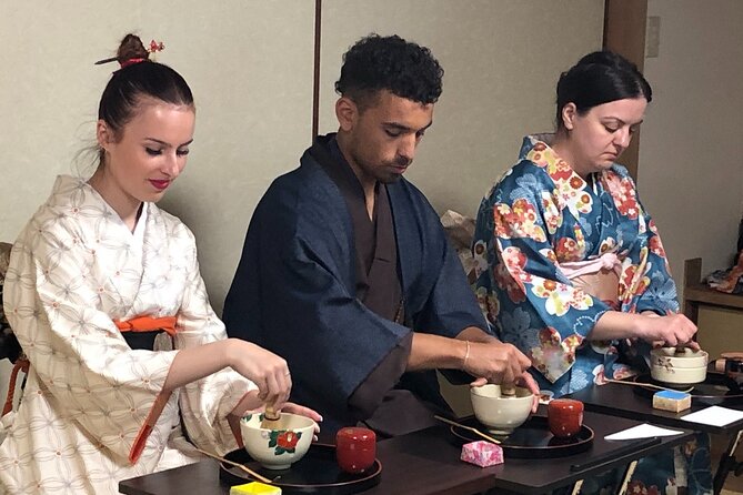 An Amazing set of Cultural experience: Kimono, Tea Ceremony and Calligraphy - Where you meet, and how the walk to the temple works