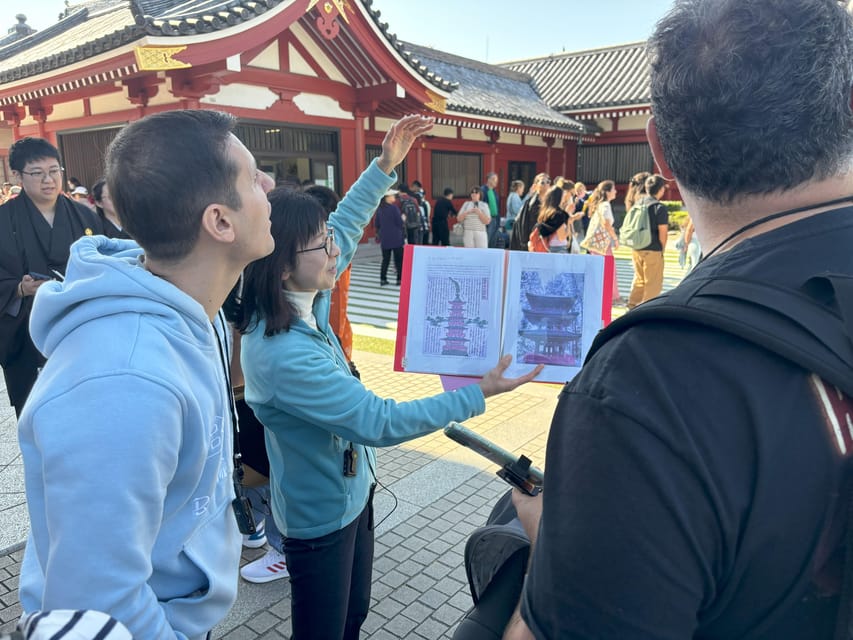 Asakusa: A Big-picture History Walk to Know Japan - Hōzōmon Gate: the surprising mind-to-mind comparison