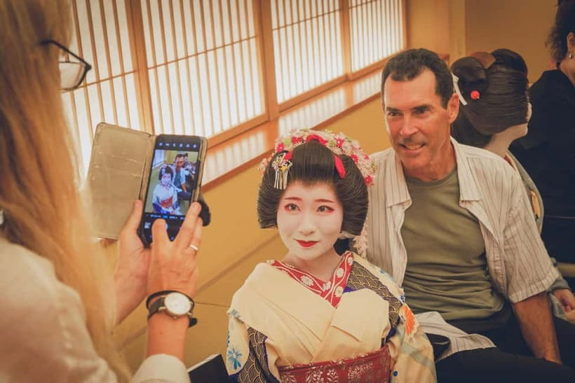 Asakusa: Geisha Performance and Tea House Experience - Matcha and seasonal sweets: a real part of the ritual