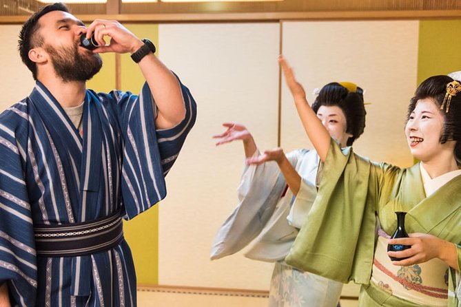 Authentic Geisha Performance with Dinner in Tokyo - The Performance: Dance, Music, Games, and Real Conversation