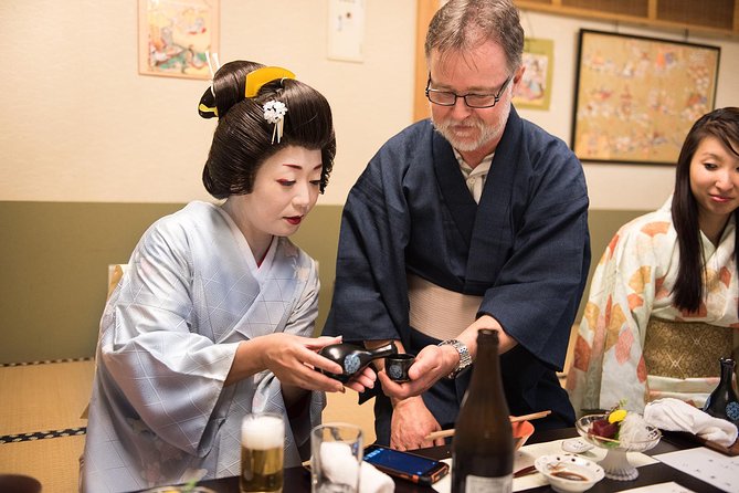 Authentic Geisha Performance with Dinner in Tokyo - Where You Meet, What “2 Hours” Actually Feels Like