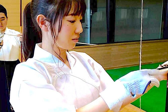 Authentic Kyudo Japanese Archery Experience in Tokyo - Straw Bale Practice, Then Real Targets: How the Lesson Builds