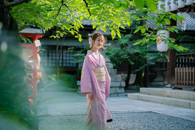 Beautiful Photography Tour in Kyoto - Stop 1: Hanami-koji, starting where Kyoto looks cinematic