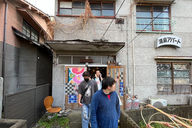 Become a local! A Walking Tour of Arts, Crafts & Onsen Culture - Stop 1, Beppu Station Market: Food That Sets the Tone