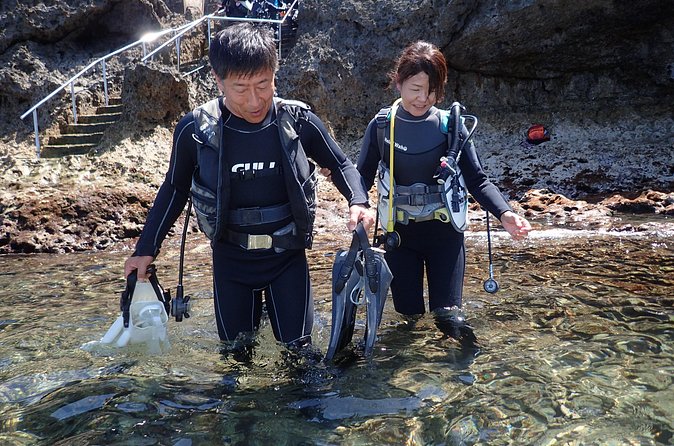 Blue Cave Area Experience Diving!Free feeding & photo images Chinese guide available!1 group with a dedicated instructor - Who should book this (and who should skip it)