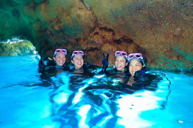 Blue Cave Introductory Dive–Private Guide, Boat Tour&Free Photos - Comfort and facilities: why this shop matters after you get wet