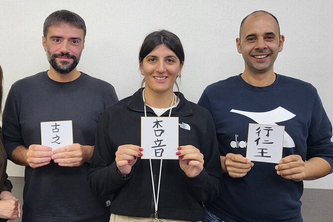 Calligraphy Workshop in Namba, Dotonbori - Group Size and the Pace You Should Expect