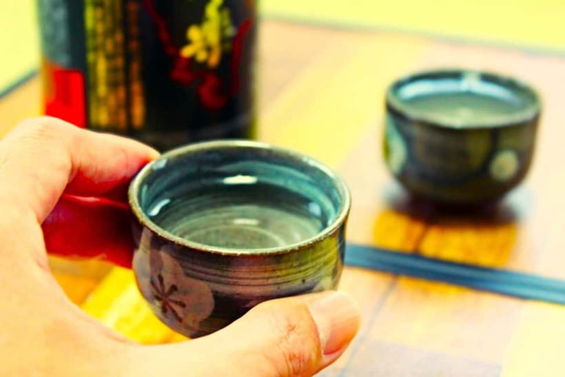 Casual Japanese sake tasting and snack experience, Kabukicho - Cold, hot, and cocktail-like serving styles you may notice