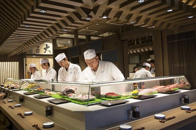 Complete Tuna Auction & Toyosu Fish Market Tour - Deck lottery: how to get closer to the action