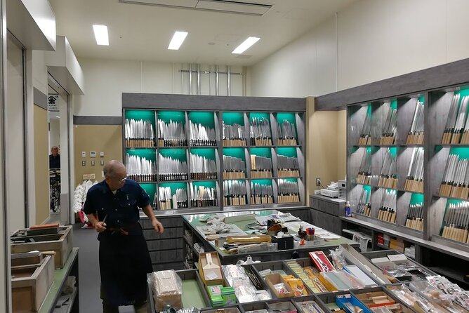 Complete Tuna Auction & Toyosu Fish Market Tour - Ichiba sushi reserved seating: what to budget for