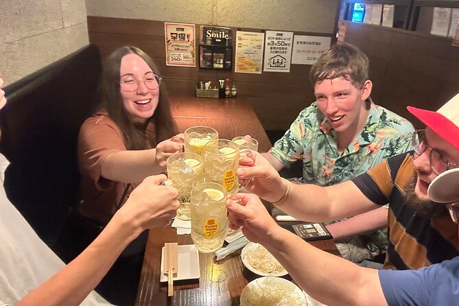 【Contemporary Culture】Bar Hopping I Always Visit in Shinjuku! - Getting oriented fast at UNIQLO Shinjuku West
