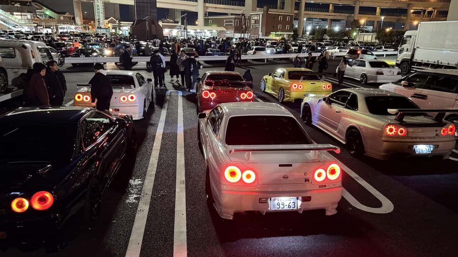 Daikoku & Tokyo JDM Night Tour in R34 or TopSecret R35 GT-R - Pick-up and ride-along in a tuned GT-R or R34 GT-T