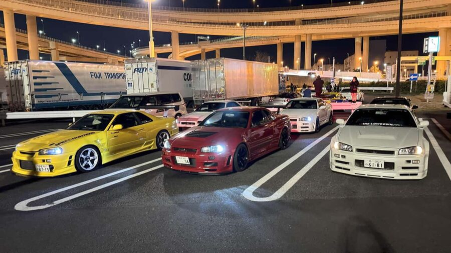 Daikoku & Tokyo JDM Night Tour in R34 or TopSecret R35 GT-R - The cruise with a larger R34 group, 30 to 40 minutes each way