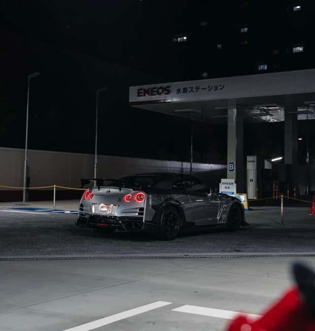 Daikoku & Tokyo JDM Night Tour in R34 or TopSecret R35 GT-R - A PIT Autobacs stop: 30 minutes to shop JDM gear like a local