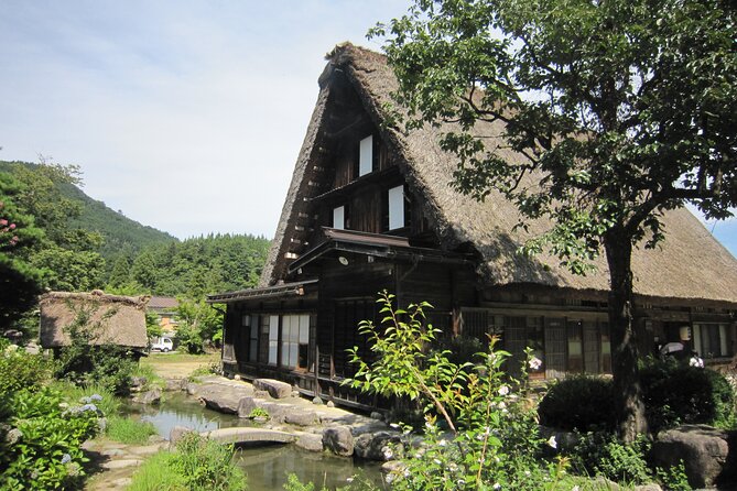 [Day trip bus tour from Kanazawa Station] Weekend only! World Heritage Shirakawago Day Bus Tour - Lunch in the Hida Region: Included, and Actually Memorable