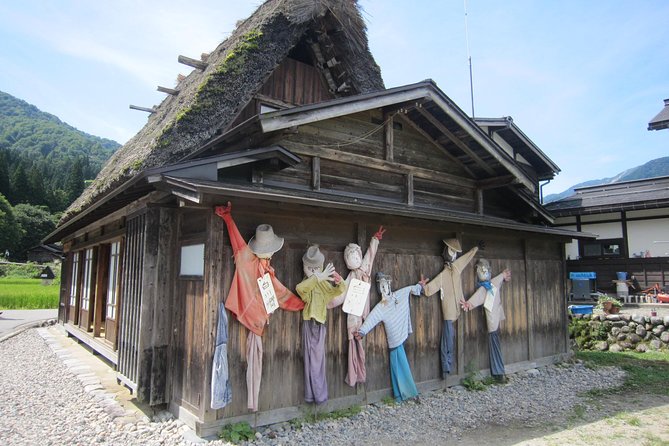[Day trip bus tour from Kanazawa Station] Weekend only! World Heritage Shirakawago Day Bus Tour - What You Should Expect From the English Guidance