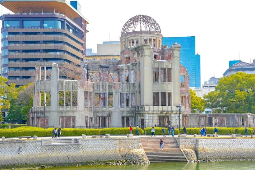 Day Trip to Hiroshima & Miyajima with Itsukushima Shrine - Itsukushima Shrine: UNESCO views you can read with a guide