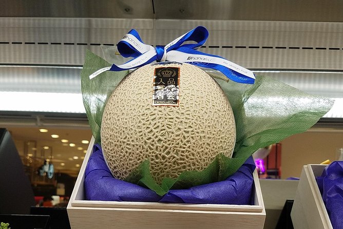 Deep Dive: Osaka Food Markets from Local to Luxurious! - Stop 2: Pulala Tenma for wet market shopping without the crush