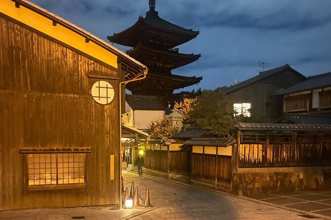 Discover Kyoto at Night by Bike - Getting there, meeting point, and bike comfort basics