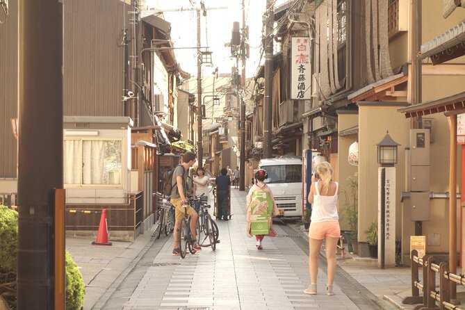 E-Bike Tours of the highlights of Kyoto!!! - Meet-Up and Getting There Without Headaches