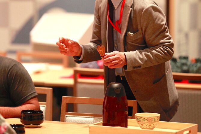 EDOCCO Tea House–A Quick Dive into Japanese Traditional Culture - Origami mini workshop: from paper to a small masterpiece