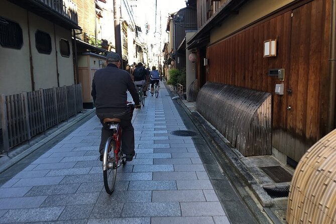 Explore Hidden Alleyway with a Local Expert (Morning tour) - Gion from the inside lane: geisha district atmosphere without the grind