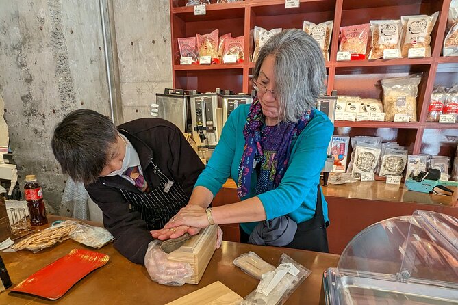 Flavours of Tokyo: A Journey Through Time - Small Group Food Tour - Fukutoku Shrine: A Quick Cultural Reset Before the Meals