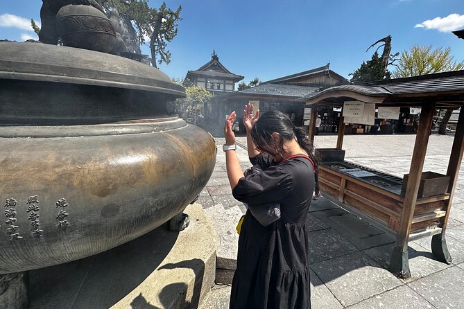 Food & Cultural Walking Tour around Zenkoji temple in Nagano - Back streets with shrines and neighborhood shops