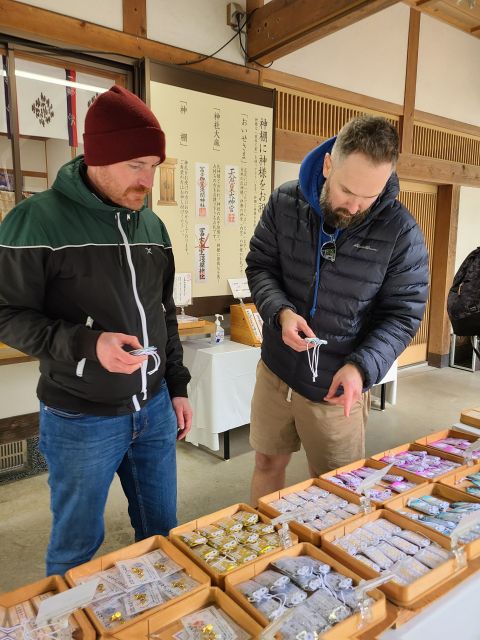 From Kawaguchiko: Mt. Fuji Private Tour with a Local Guide - Oishi Park and the art museum pause, for variety and breathing room