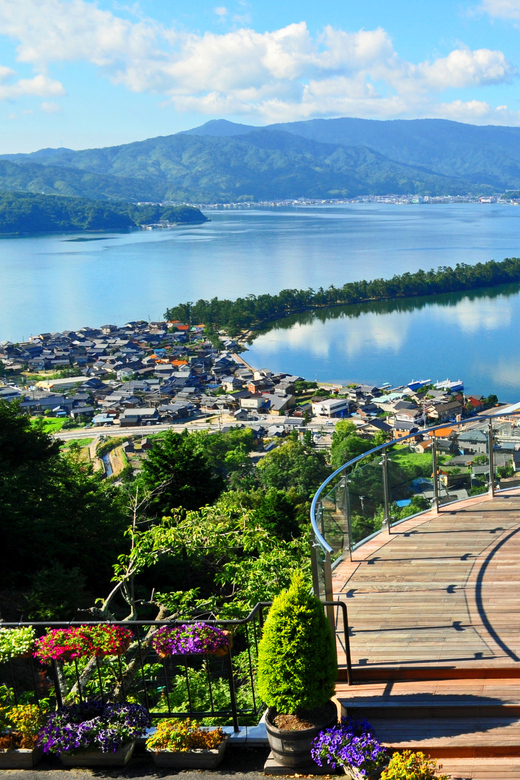 From Osaka: Amanohashidate and Ine Bay Day Trip - The Ine Bay sightseeing boat, seabirds, wind, and Aoshima’s role