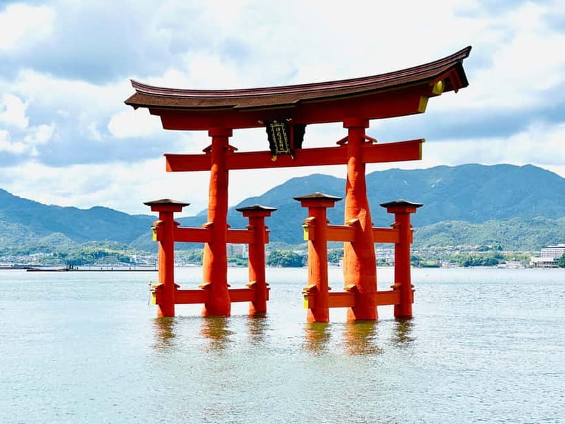 From Osaka: Hiroshima and Miyajima Day Trip by Bullet Train - The Big Idea: Miyajima First, Hiroshima After