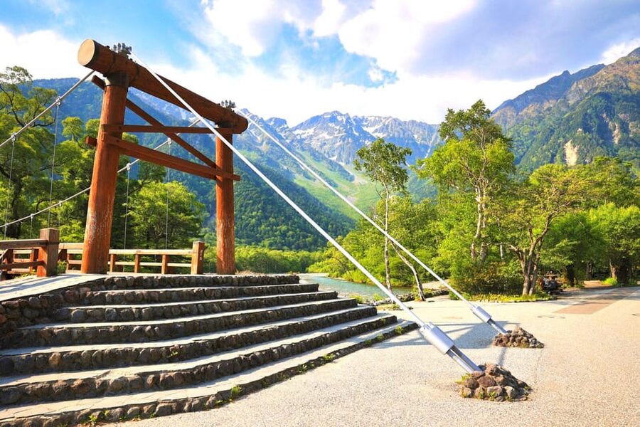 From Takayama: Shinhotaka Ropeway and Kamikochi tour - Kamikochi on foot: Taisho Pond, Azusa River, and Kappa Bridge