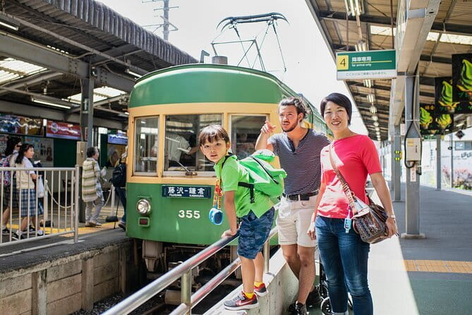From Tokyo Kamakura, Hachimangu Shrine and Enoshima Full Day Tour - Komachi Street: Snacks, Souvenirs, and a Real Sense of Place