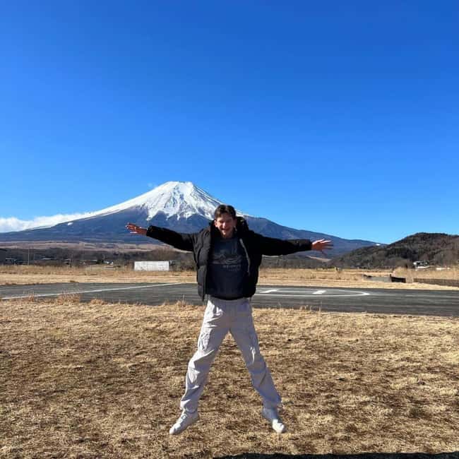 From Tokyo: Mt Fuji Private Day Tour In Luxury Land Cruiser - Mt Fuji 5th Station: your first big view and the start of the climb vibe