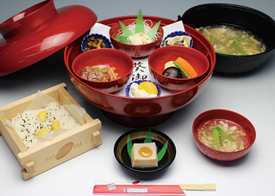 From Tokyo: Nikko Toshogu Day tour with Traditional Lunch - Lunch at Nikko: Kuri Okowa Aoi Gozen and what that means