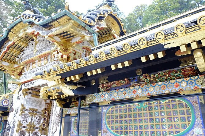 From Tokyo: Nikko Toshogu Shrine and Kegon Waterfall Tour - Stop 1: Nikko Tosho-gu and its carvings you will actually remember
