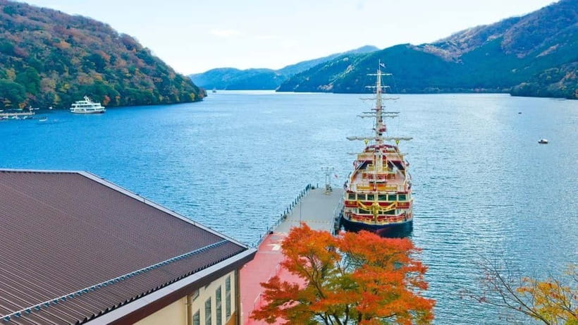 From Tokyo: Private Mt. Fuji and Hakone Tour by Car - Lake Ashi: torii views, optional cruise, and “real postcard” angles