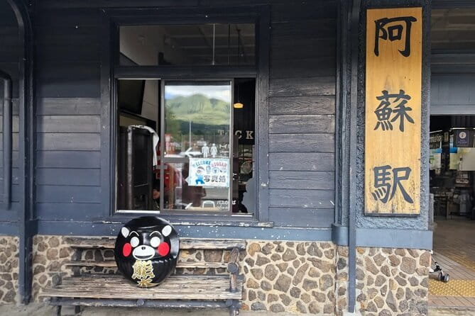Fukuoka: Mount Aso Volcano, Kumamoto Castle, Grasslands Day Tour - Meeting point and start time, plus what to expect on the road
